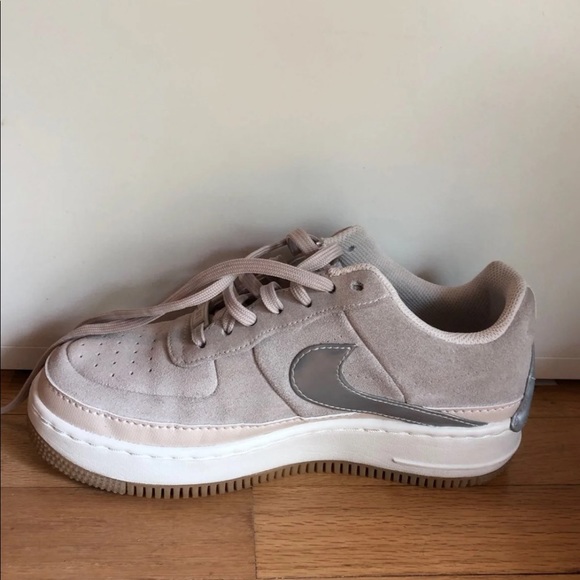 Nike Air Force 1 - Picture 2 of 6